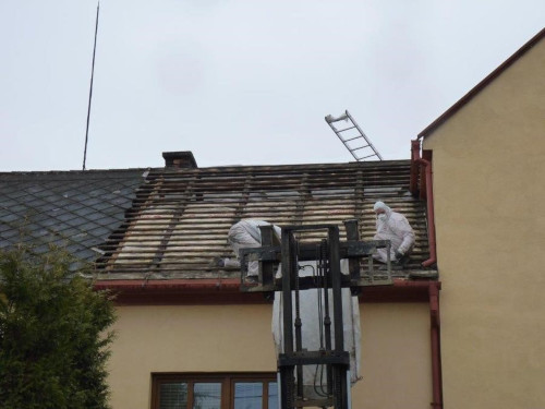 azbestová střecha